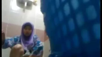 Dominante vrouwelijke gratis sex filmpjes kijken strapon neukt aantrekkelijke vriendinnen