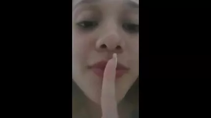 Schattig geit geschroefd door een sexfilmpjes trio ervaren mannelijke lul