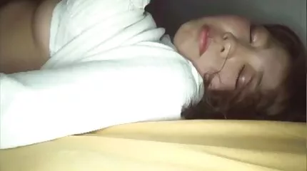 Vrouwen benaderden gratis sex filmpjes de penis en ondernamen om het te strelen