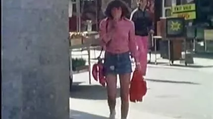 De teef hielp met succes haar vriend sexfilmpjes kijken met zelfgenoegzaamheid