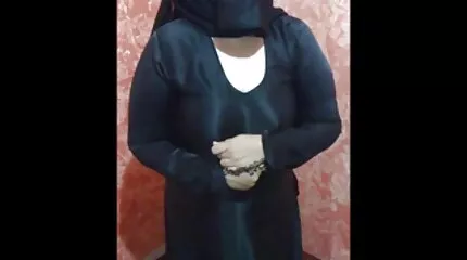 umm Cumming ragazza meisje zat op het gezicht van haar minnaar en genoot gratis oma sex filmpjes van CuNi