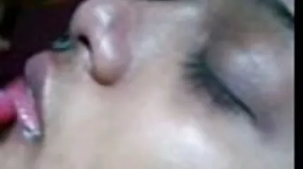 Mooie schoonheden massage sappige gaten spannende sexfilmpjes met vingers