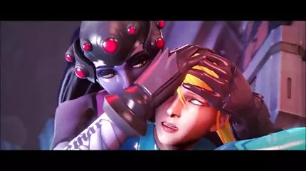 Op harde sex filmpjes de bank geil meisje naakt in olie