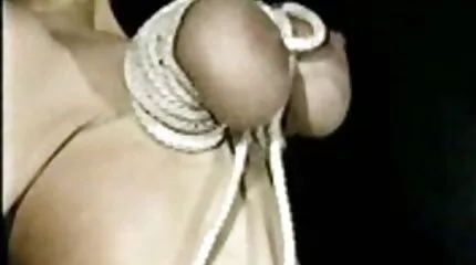 Jong vrouw fucks lover in voorzijde van helpless echtgenoot gratis sex filmpjes