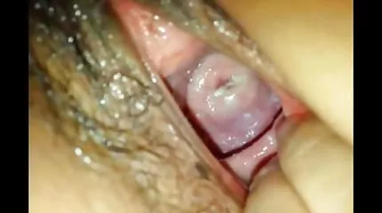 De libertijnse lange sex filmpjes duwde hem eerst in zijn mond, en dan in andere plaatsen