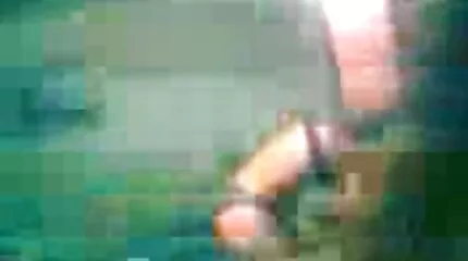 Ongecultiveerde meisje werd geneukt in ruige sex filmpjes Poesje