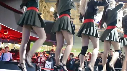 Vroege zaterdagochtend fuck-a-thon sex filmpjes xxx dame met riem lul