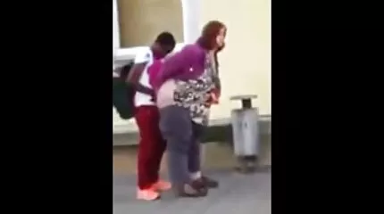 Sappige latina neemt pikken in haar kont en kutje tegelijkertijd sex filmpjes gratis